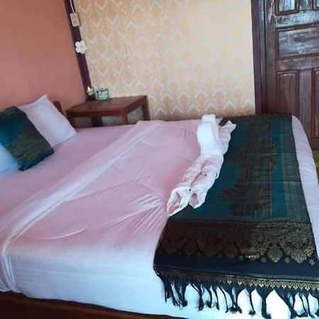 Champa Guesthouse Muang Không エクステリア 写真