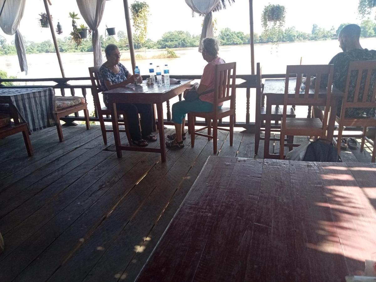 Champa Guesthouse Muang Không エクステリア 写真