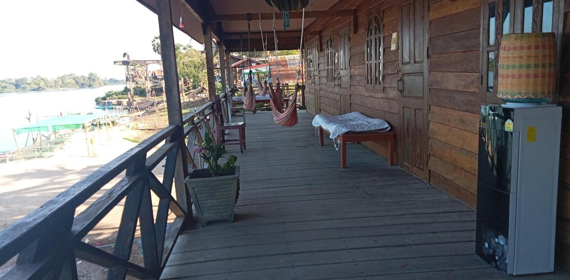 Champa Guesthouse Muang Không エクステリア 写真
