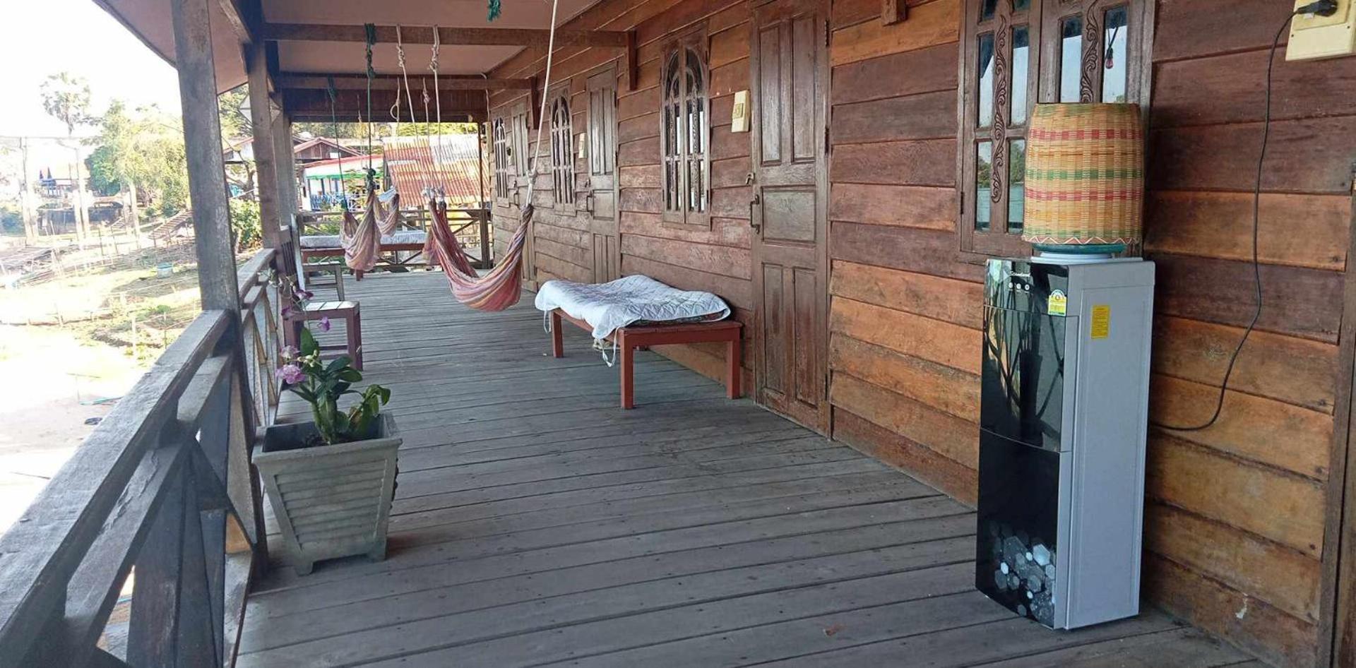 Champa Guesthouse Muang Không エクステリア 写真